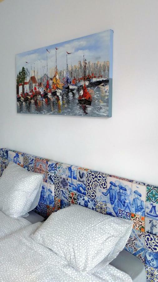 Rainbow Guesthouse 56 Lisbona Esterno foto